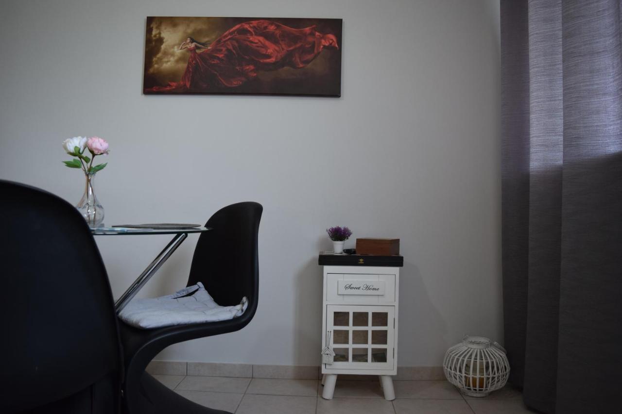 Val Di Compare Apartments Vathí Kültér fotó