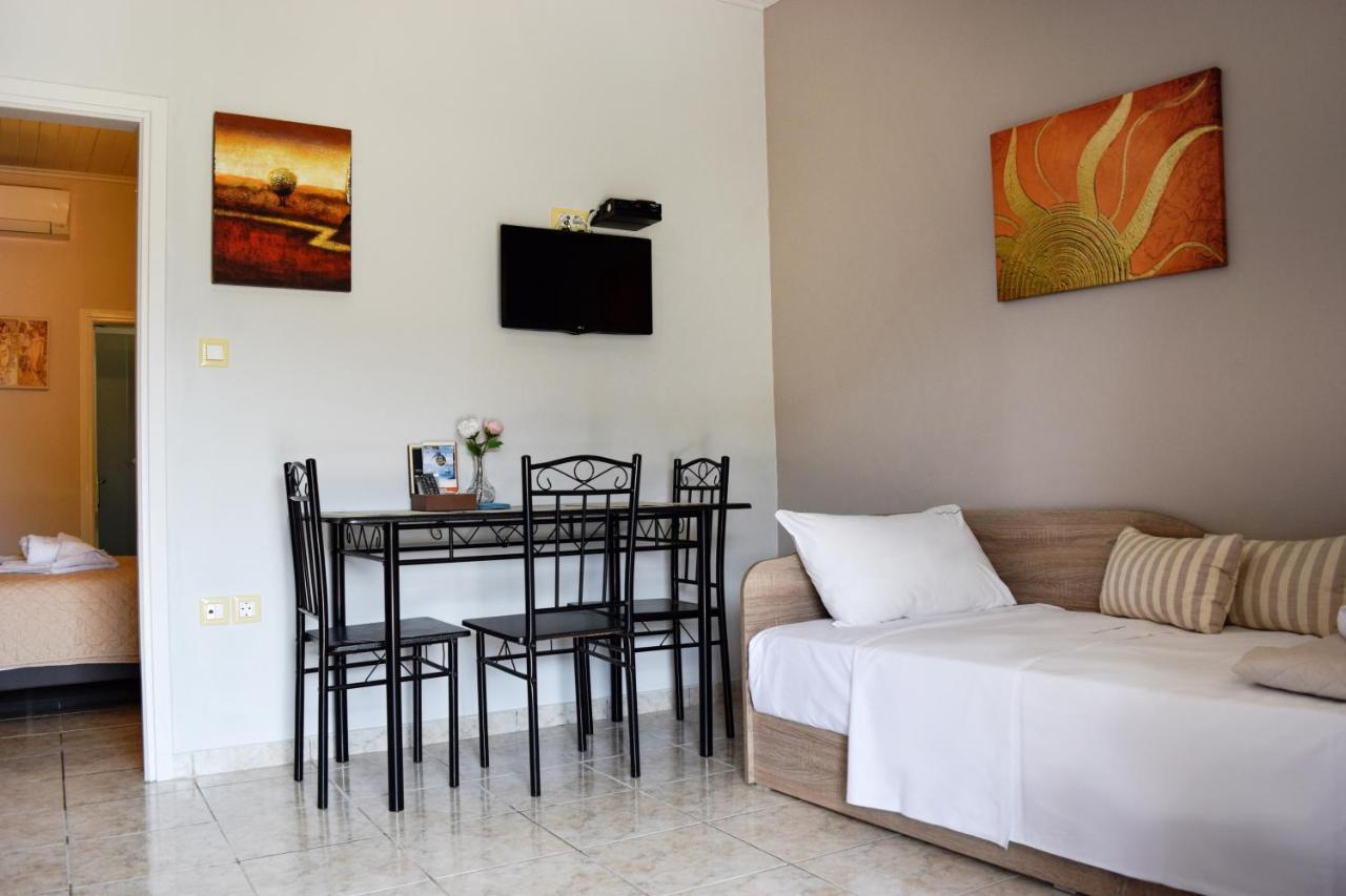 Val Di Compare Apartments Vathí Kültér fotó