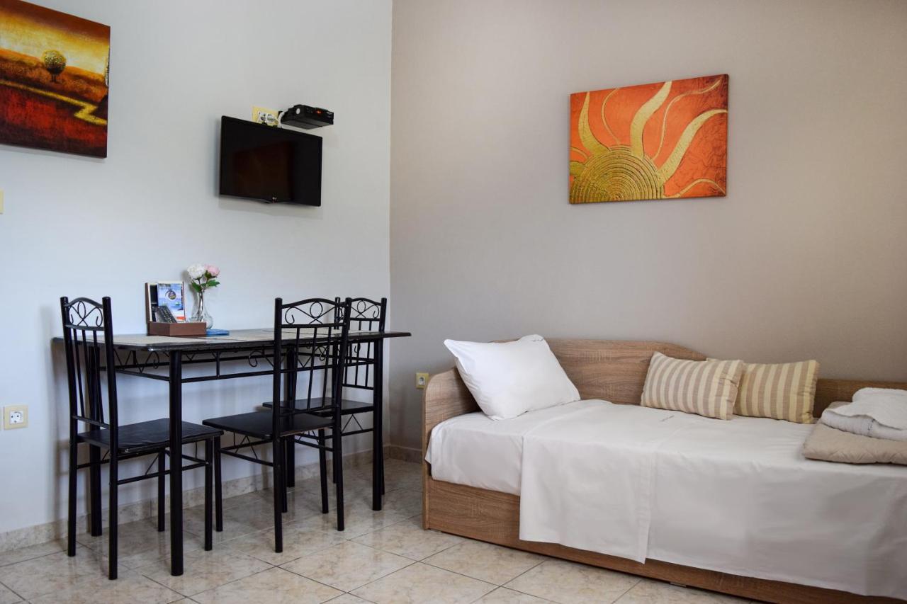 Val Di Compare Apartments Vathí Kültér fotó
