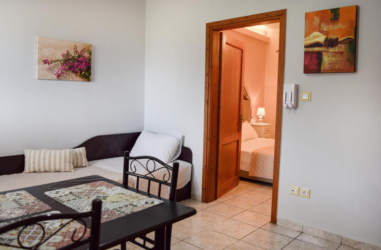 Val Di Compare Apartments Vathí Kültér fotó