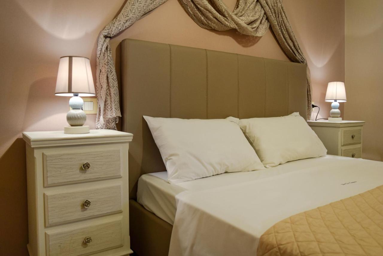 Val Di Compare Apartments Vathí Kültér fotó