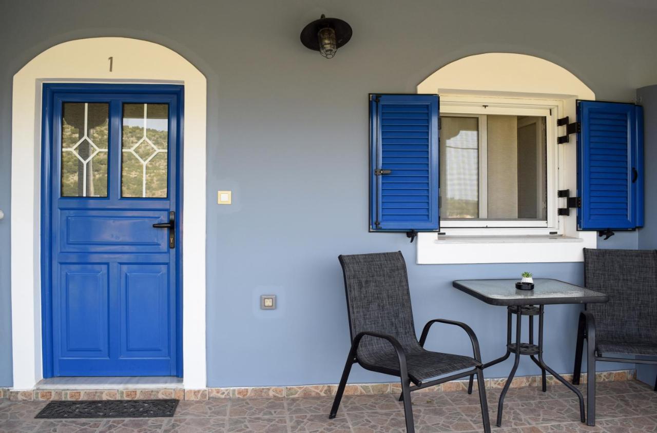 Val Di Compare Apartments Vathí Kültér fotó