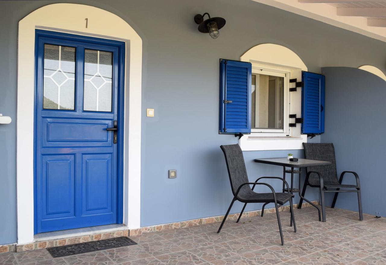 Val Di Compare Apartments Vathí Kültér fotó