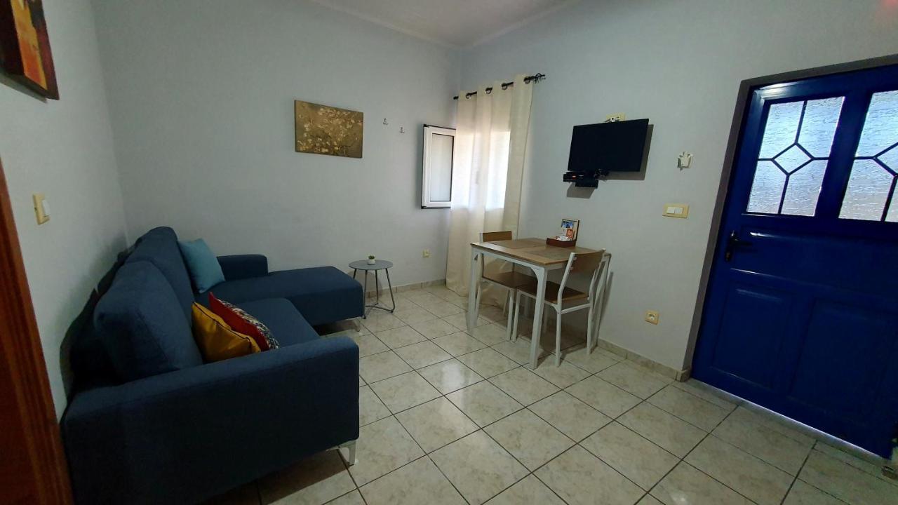 Val Di Compare Apartments Vathí Kültér fotó